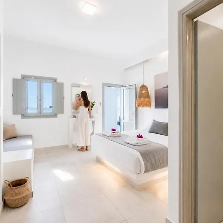 Libero Suites-private Jetted Tub- Adults Only Appartement Períssa